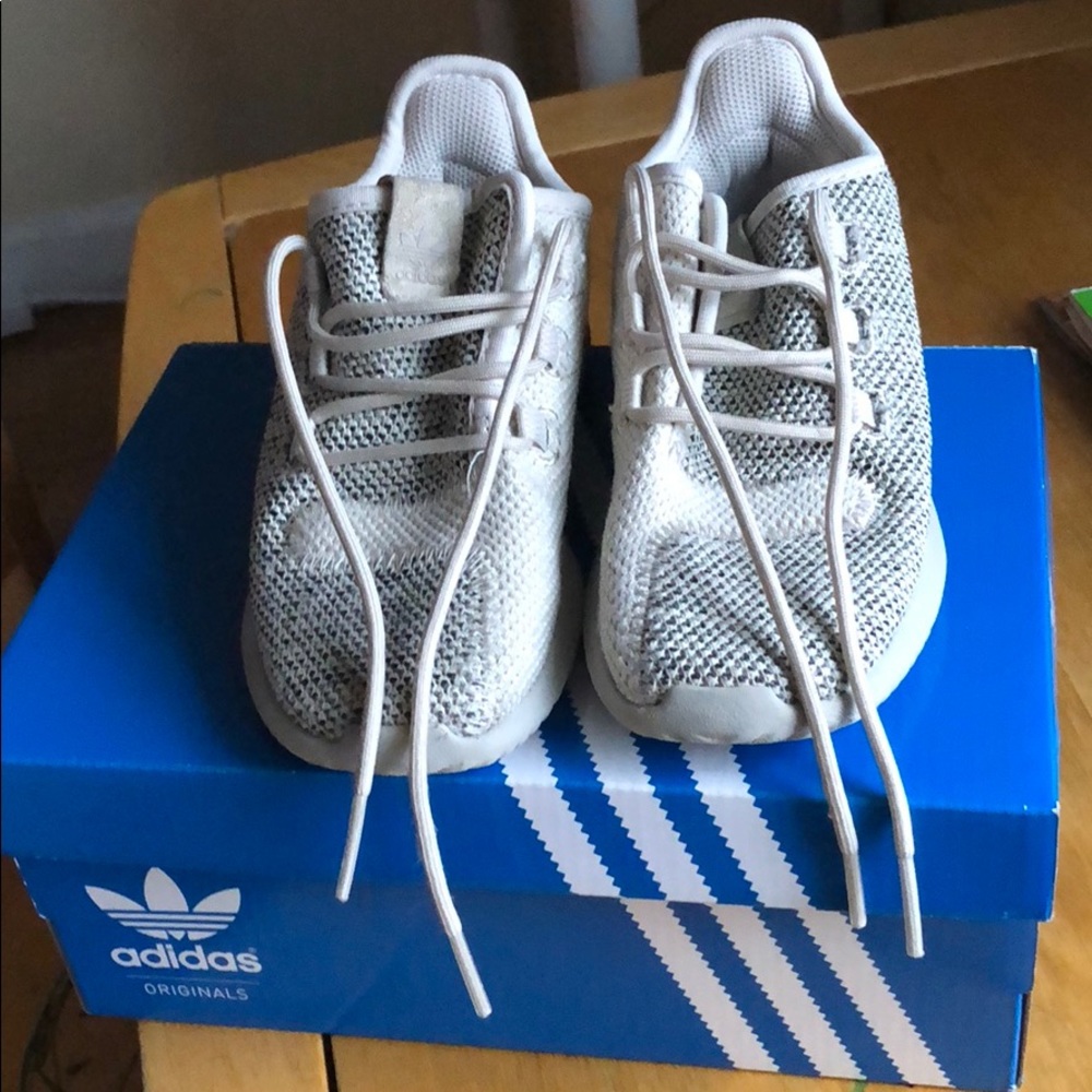 Adidas kids shoe